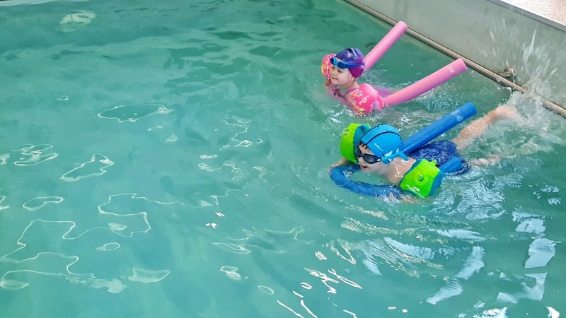 Kids Club Aqua - Piscina si cursuri inot pentru copii si bebelusi